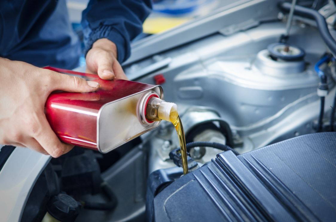 Mantenimiento básico que debes hacer a tu coche