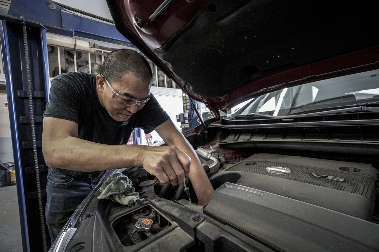 Te ayudamos a elegir el mejor aceite para el coche