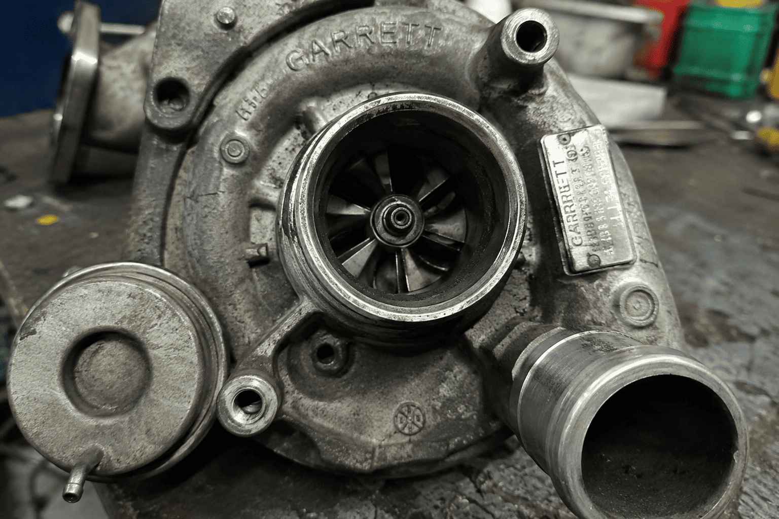 Cómo saber si el turbo está roto: síntomas, causas y solución